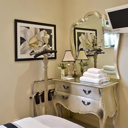 The Pavillion * Cayton